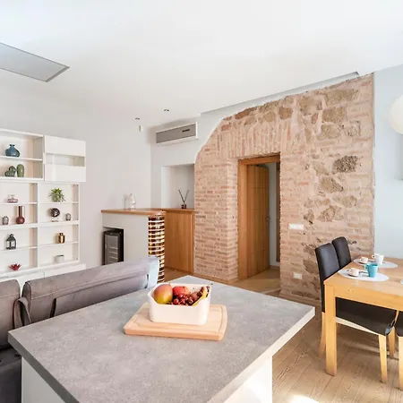 Premiere Apartment *