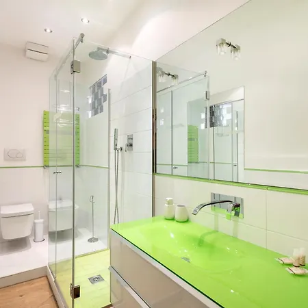 アパート Premiere *